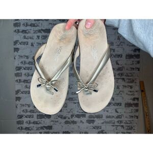 Vionic | women flip flop sandals with bows
